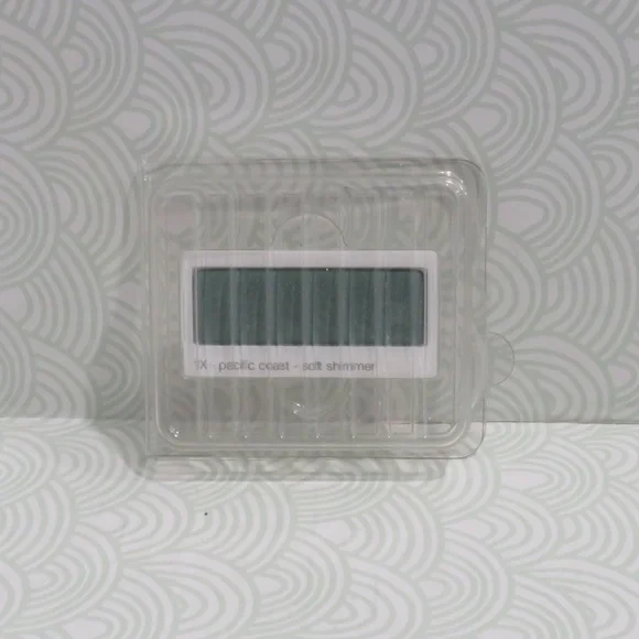 CLINIQUE💥SOFT SHIMMER EYESHADOW #1X PACIFIC COAST REFILL💥 - Picture 3 of 5